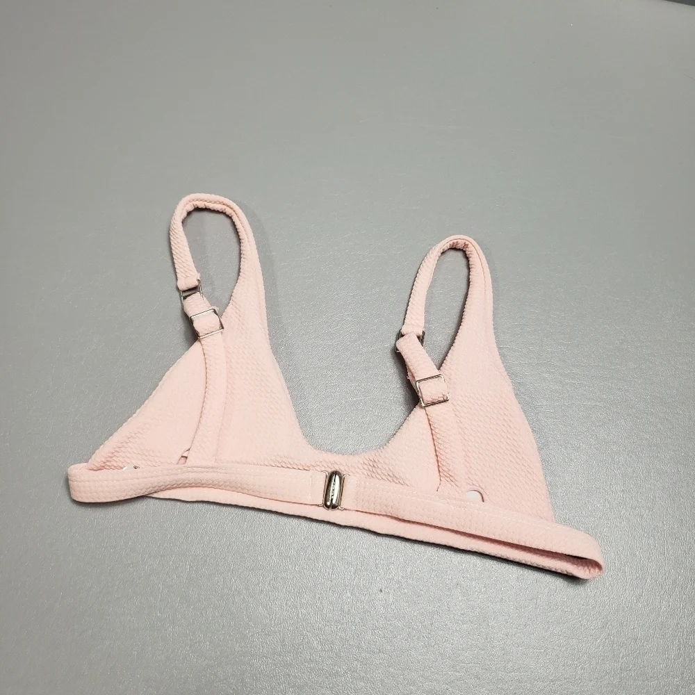 Light pink bikini top size medium